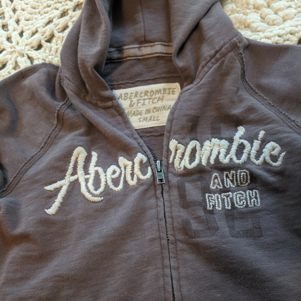 Ambercrombie and Fitch tan sweatshirt zip s small